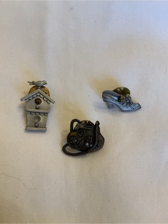 JJ Jonette Jewelry - JJ Silver-Tone Decorative Pin Set - Birdhouse, Handbag & Shoe
